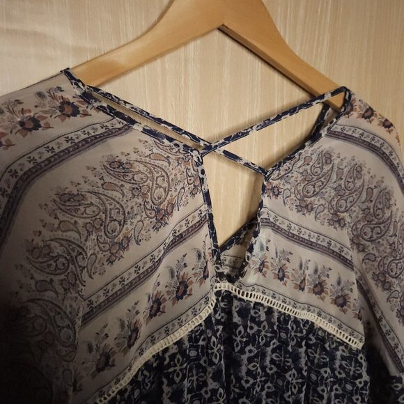 Maurices Boho Sheer Paisley Blouse Small - Picture 5 of 8